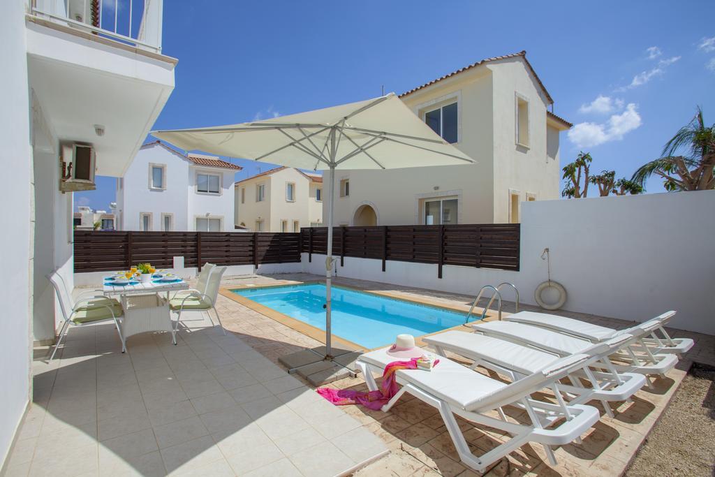 Villa Clematis Protaras Exteriör bild